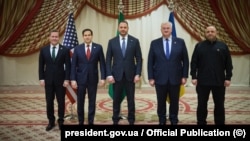 Делегации США и Украины в Джидде (Саудовская Аравия)