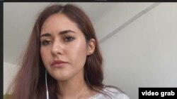 Анахита Додихудо.