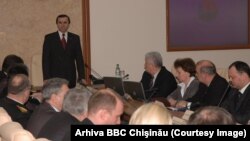19 martie 2008. Premierul Vasile Tarlev anunţă că demisionează, în prezența președintelui de atunci Vladimir Voronin.