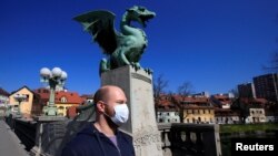 Загальнонаціональна епідемія була проголошена у Словенії 12 березня