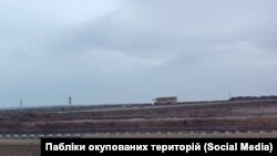 Фрагменти нового залізничного полотна, що їх публікували пропагандистські канали РФ