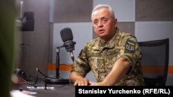 «До нас не зверталися. Ми не давали свідчень і не співпрацювали із слідчою групою», – сказав Муженко