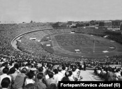 Látványos volt az Népstadion avató ünnepsége