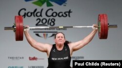 Laurel Hubbard a nemzetközösségi játékokon az ausztráliai Gold Coaston 2018. április 9-én
