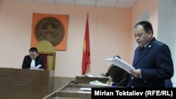 Суд по делу Камчы Кольбаева, Бишкек, 18 апреля 2013 года.