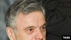 Руслан Хасбулатов