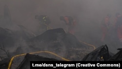 Через високе пожежне навантаження, додала служба, гасіння доводилося проводити одночасно з декількох напрямків