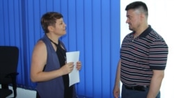 Dumitru Mînzărari în dialig cu Liliana Barbăroșie