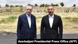 Реджеп Тайип Эрдоган и Ильхам Алиев в Карабахе, 15 июня 2021 года