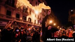 Националният ден на Каталуня се нарича още "Ла Диада". На този ден се състоя шествие в подкрепа на независимостта на Каталуня. Стигна се до насилие и арести. Барселона, Испания, 11 септември 2021.