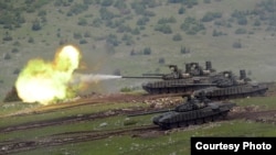 Detalj sa vojne vežbe "Munjeviti udar 2021" na Pešterskoj visoravni, na jugozapadu Srbije, 27. jun 2021. godine. 