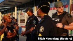 Atlanta, Georgia, 13 iunie 2020: poliția confruntată cu protestele antirasiale.