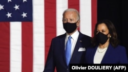 Az amerikai média által nyertesnek nevezett Joe Biden és alelnök-jelöltje, Kamala Harris.