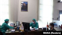 ირანის ბანკის თანამშრომლები 