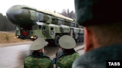 «Тополь-М» – російський мобільний ракетний комплекс класу СНО