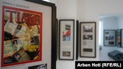 Për fshirjen e identitetit të shqiptarëve të Kosovës kishte raportuar edhe revista Time, përmes një artikulli të titulluar "E vërteta e tmerrshme"