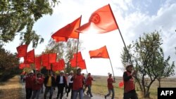 "Ата Мекен" партиясынын мүчөлөрү шайлоо алдында, 6-октябрь.