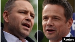 «Вітаю Кароля Навроцького (на фото зліва – ред.) з перемогою на президентських виборах. Ця перемога зобов’язує, особливо в такі складні часи. Особливо з таким близьким результатом», – заявив Рафал Тшасковський (справа)