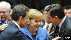 В Брюсселе европейские лидеры договорились не о выделении помощи Греции, а о том, как такая помощь может быть оказана, если греческое правительство за ней обратится