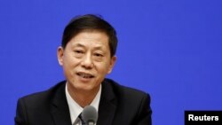 Ceng Ji-hszin sajtótájékoztatót tart Pekingben 2021. július 22-én