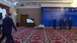 Саммиттен көз ирмемдер