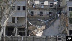 ساختمان وزارت دفاع سوریه که در حملات هوایی اخیر اسرائیل تخریب شده است.