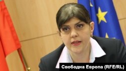 Лаура Кьовеши 