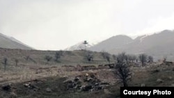 Постгоҳи шумораи 12 инҷост. Ҷое, ки дар таърихи 13-уми июли соли 1993 бар асари ҳамлаи нерӯҳои муҷоҳидини тоҷик 25 марзбони рус кушта шуданд.