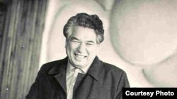 Полгода без Айтматова