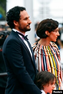 در کنار علی عباسی در مراسم فرش قرمز فیلم در فستیوال کن