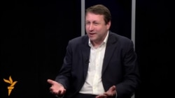 Igor Munteanu: „Şansele unui politician nu sunt asigurate de o strângere de mâini în cancelariile occidentale"