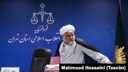 Мохаммад Могисе.
