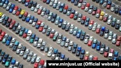 В Узбекистане в период карантина из-за коронавируса около 5 тысяч транспортных средств были отправлены на штрафстоянки.