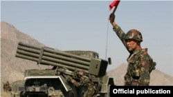 На военных учениях кыргызской армии. Иллюстративное фото.