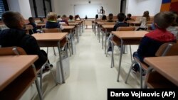 Učenici u jednoj od osnovnih škola u Srbiji, septembar 2021.