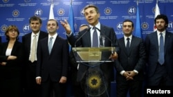 По мнению экспертов, никакого сюрприза в расколе коалиции нет. Настолько несовместимы были партии, входящие в состав «Грузинской мечты», что этого следовало ожидать