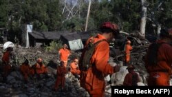 آتش‌نشانان در کالیفرنیا؛ عکس آرشیوی‌ست