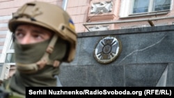 Обшуки проходять у кримінальному провадженні про розкрадання коштів, в якому фігурує ДП «Укроборонпром»