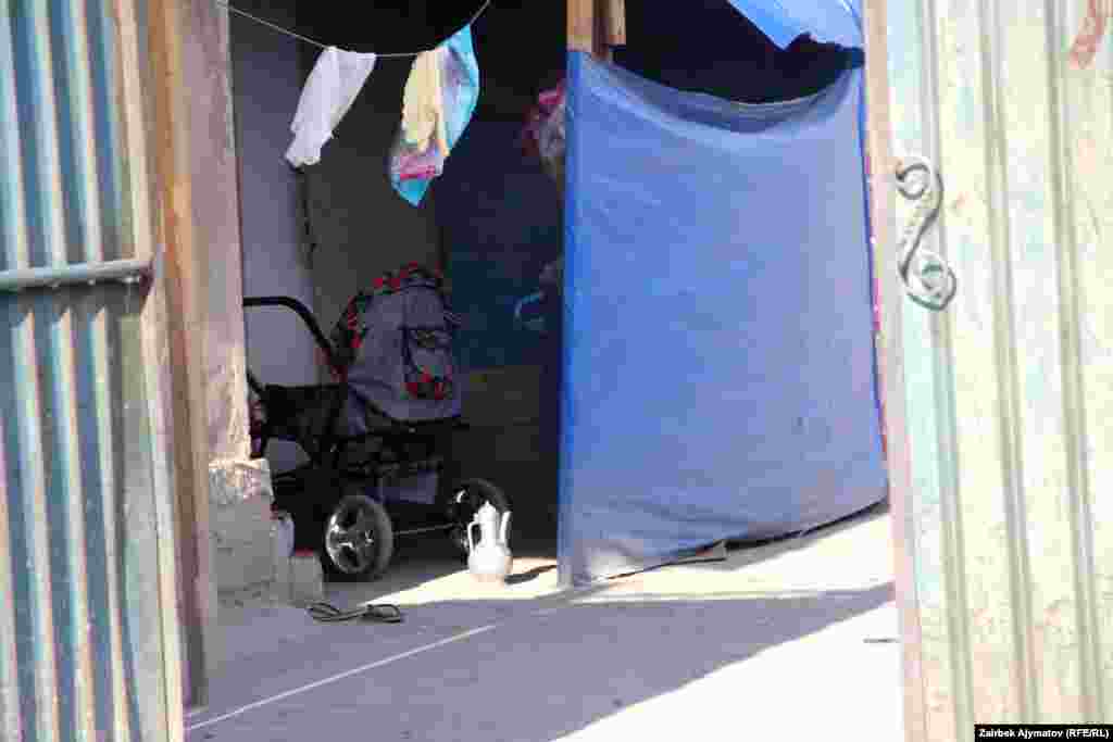 Бул ижаралар жаш балалуулар үчүн шарты жок. Бирок ага карабай неристелер чоңоюп жатат. 