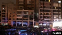 نمایی از دفتر حماس که در حمله شامگاه سه‌شنبه اسیب جدی دید