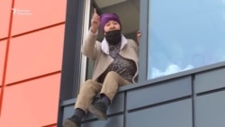 Турак жай көйгөйү энелерди көчөгө чыгарды