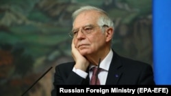 Josep Borrell egy sajtótájékoztatón Moszkvában, 2021. február 5-én. 
