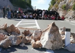 Blokada na putu ka Cetinju