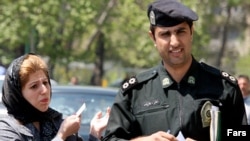 به رغم آغاز طرح مبارزه با بدحجابی، اختلافاتی بين قوه قضاييه و نيروی انتظامی در اين خصوص بروز کرده است.