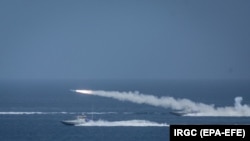 Гулӯгоҳи Ҳурмуз. Акс аз бойгонист.