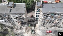 Місце російського удару у Солом’янському районі Києва, 18 червня 2025 року 