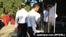 Абитуриенты. Ашхабад (иллюстративное фото) 