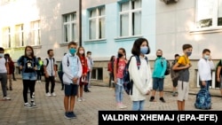 Nxënësit në një shkollë në Prishtinë. 14 shtator 2020.