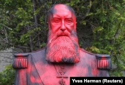 Statuia regelui Léopold al II-lea din parcul Muzeului Africii , în Tervuren, lângă Bruxelles, Belgia,9 iunie 2020.