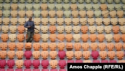 Незадолго до начала ЧМ в Абхазии спортивную общественность весьма вдохновили вести о том, что сборная команда Республики Косово была принята сперва в УЕФА, а вскоре после этого – и в ФИФА